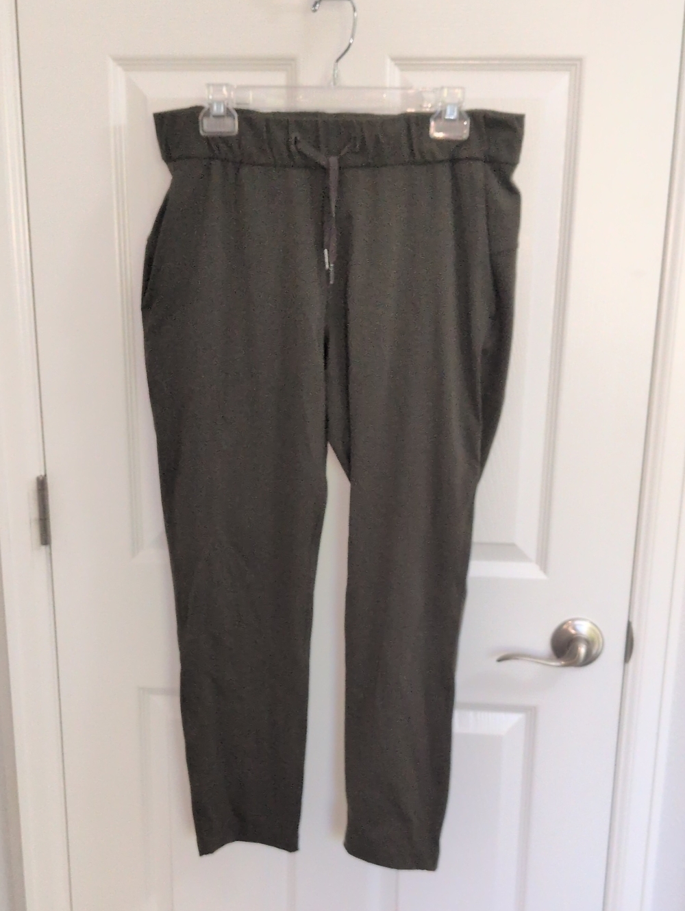 Lululemon On The Fly Pants - Olive Green - 8